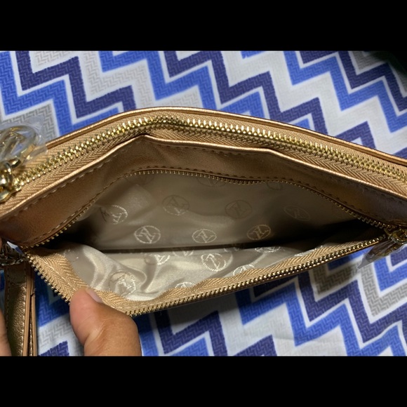Adrienne Vittadini Rose Gold Wristlet - Picture 4 of 9